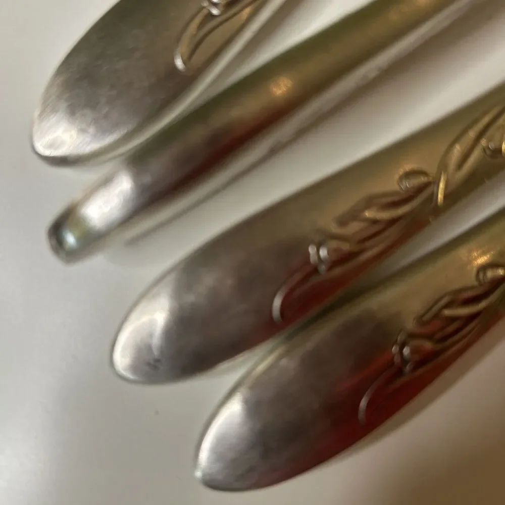 Vintage Stainless Steel Flatware Dinner Knife Knives Set Of 4 lightweight